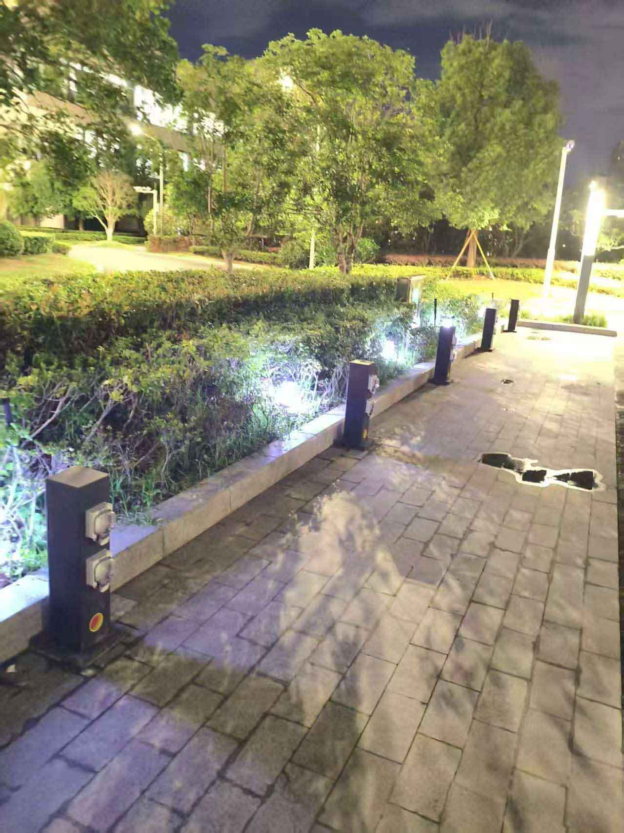 極亞智能溫州營(yíng)地水電樁夜間戶外場(chǎng)景實(shí)拍