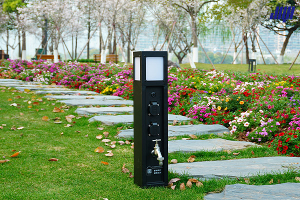 極亞智能庭院水電樁實拍，戶外防水防凍掃碼供水供電設備場景